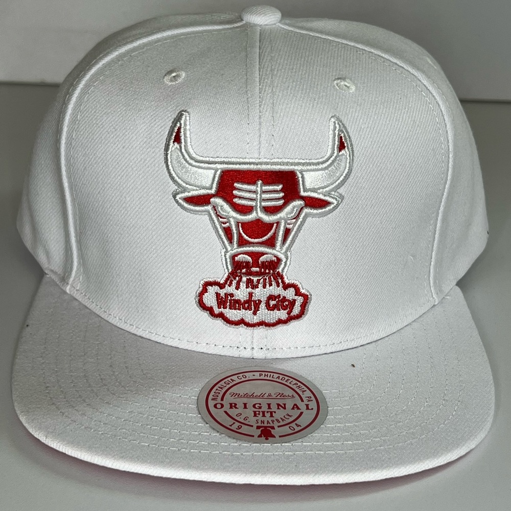 Mitchell & Ness NBA Bulls White Out TC Pop Snapback